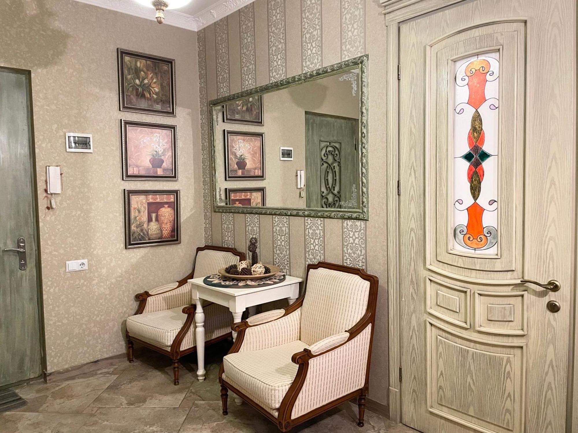 Central Apartment Tbilisi Bagian luar foto